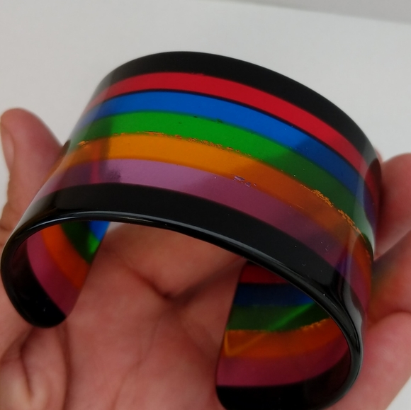 80's Vintage Transparent Rainbow Cuff & Earring set - Picture 9 of 16